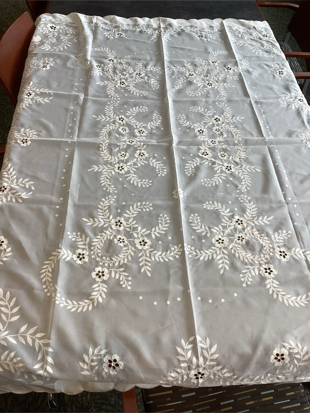 New 51” X  67” Off White Cotton Poly Sander Tablecloth Cut Work Embroidery